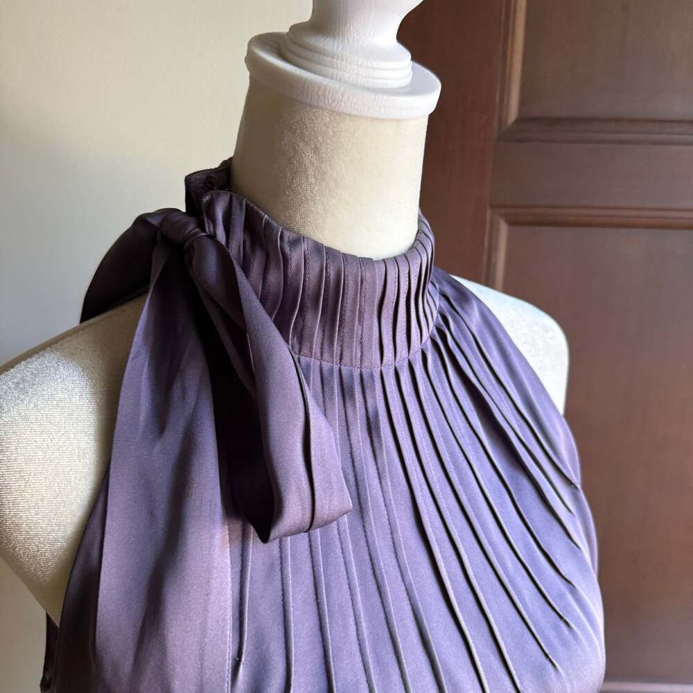 ELIE TAHARI | Lavender Purple Stretch Silk Halter style High Neck Top Small - Picture 2 of 6